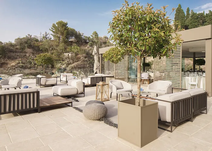 Atlantis Bay - VretreatsAlbergo